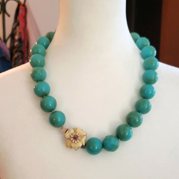 Stella & Dot Jewelry - STELLA and Dot Necklace